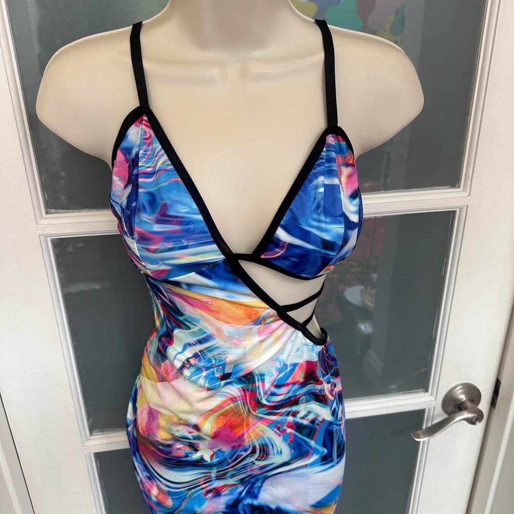 Multicolor Abstract Print Dress - Picture 2 of 4